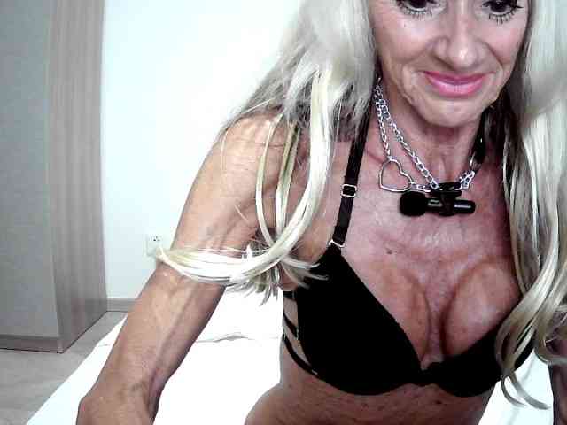 Modella: thesiennadiamond