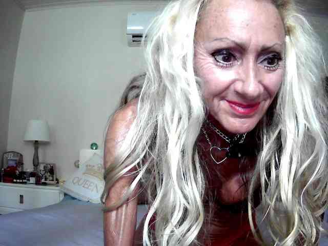 Modella: thesiennadiamond
