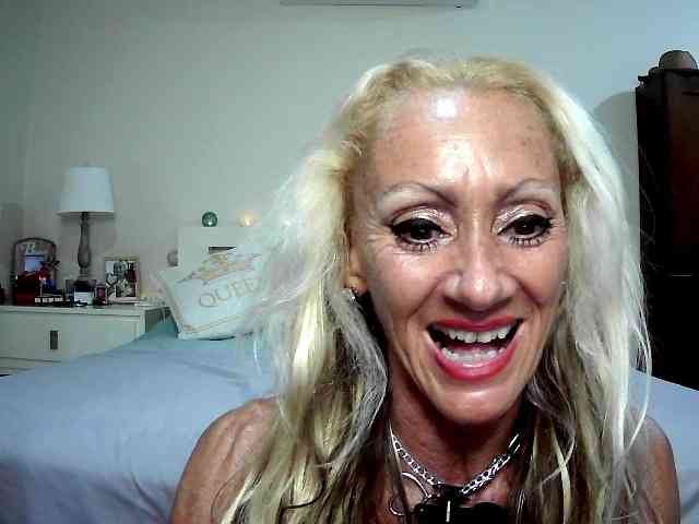 Modella: thesiennadiamond