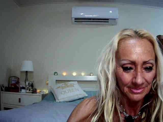 Modella: thesiennadiamond
