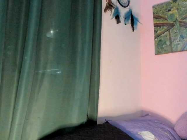 Maddyjhonsson live cam on BongaCams