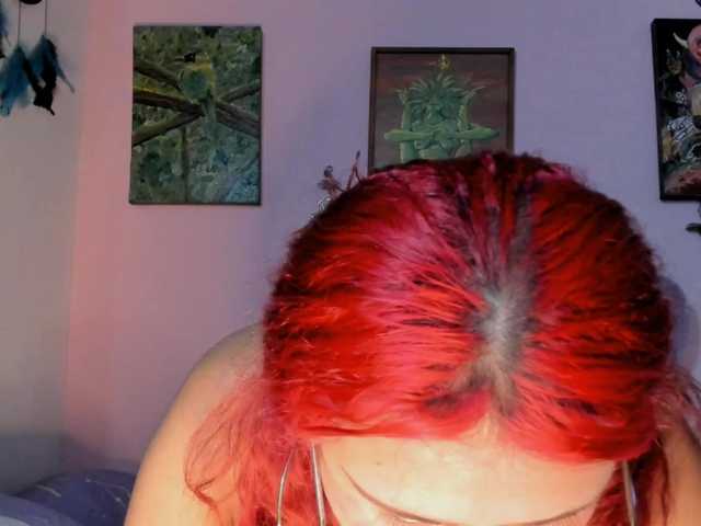 Maddyjhonsson live cam on BongaCams