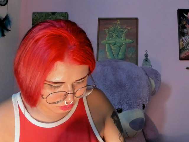 Maddyjhonsson live webcam show