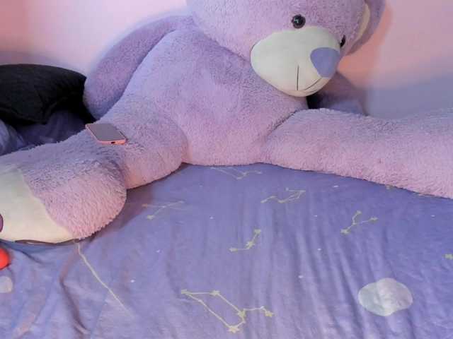 Maddyjhonsson live cam on BongaCams