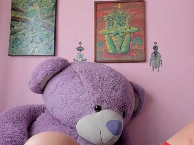Maddyjhonsson live cam on BongaCams