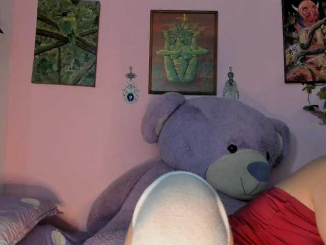 Maddyjhonsson live cam on BongaCams