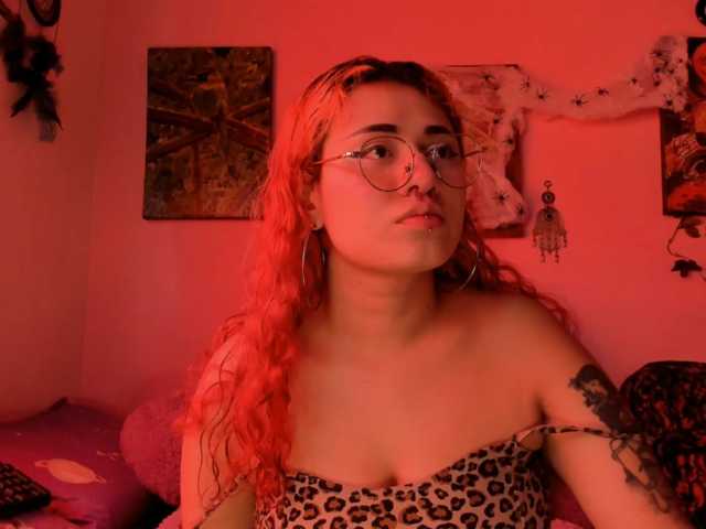 Maddyjhonsson live cam