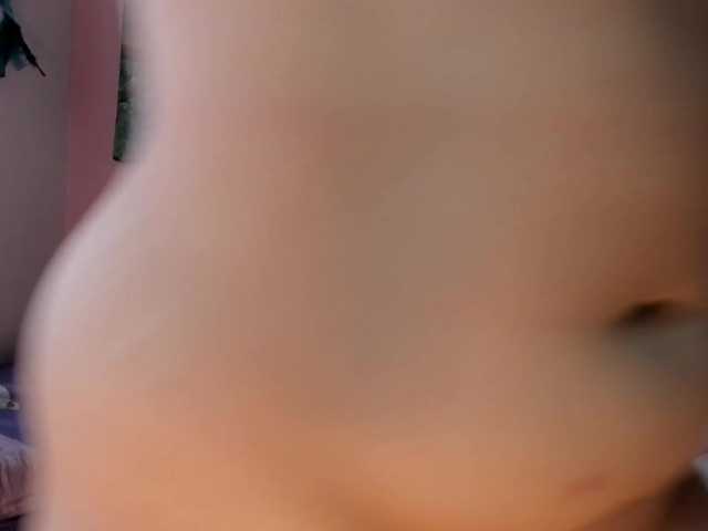Maddyjhonsson live cam on BongaCams