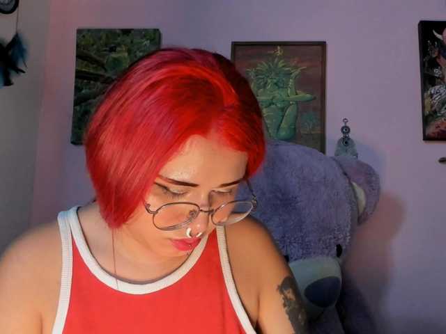 Maddyjhonsson live webcam show