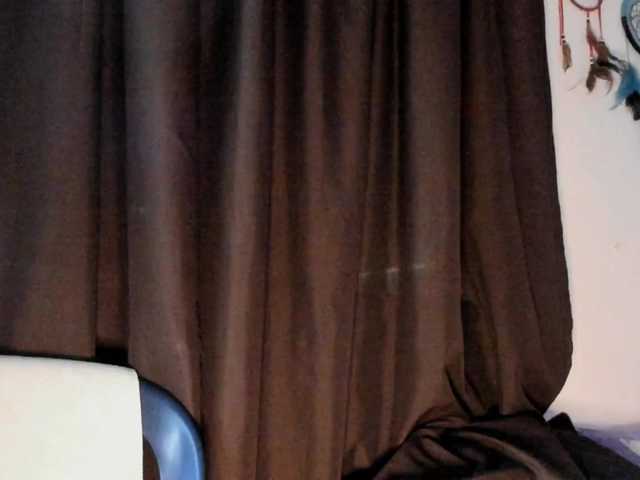 Maddyjhonsson live cam on BongaCams