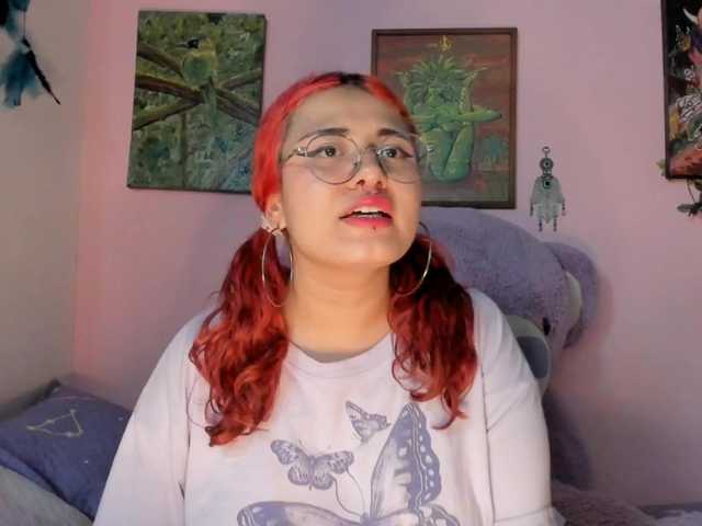 Maddyjhonsson live cam on BongaCams