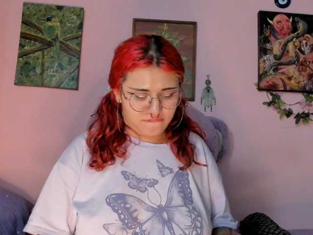 Maddyjhonsson live cam on BongaCams