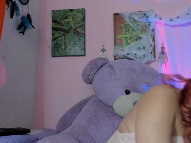 Maddyjhonsson live cam on BongaCams