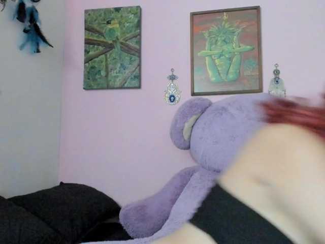 Maddyjhonsson live cam on BongaCams