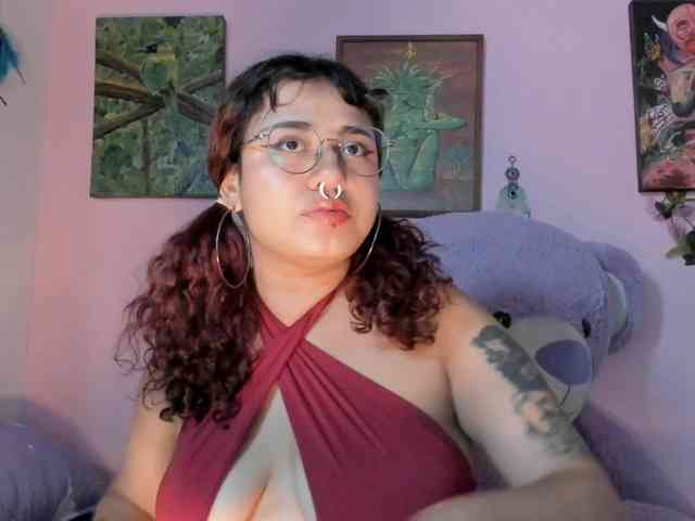 Maddyjhonsson webcam