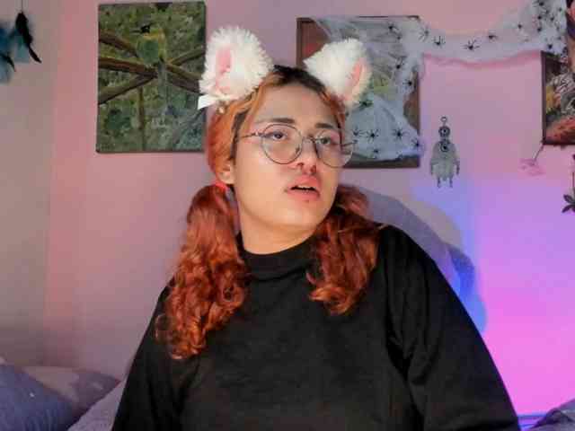 Maddyjhonsson webcam