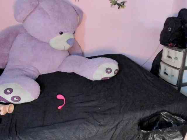 Maddyjhonsson webcam