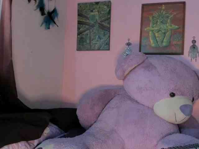 Maddyjhonsson webcam