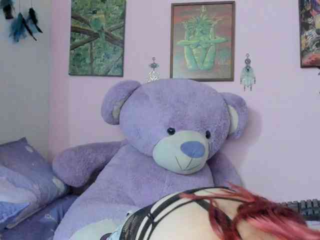 Maddyjhonsson webcam