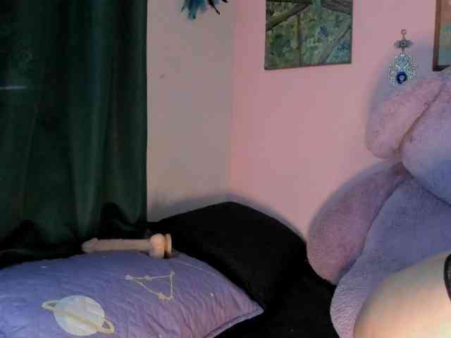 Maddyjhonsson webcam
