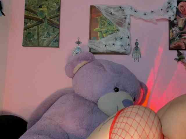 Maddyjhonsson webcam