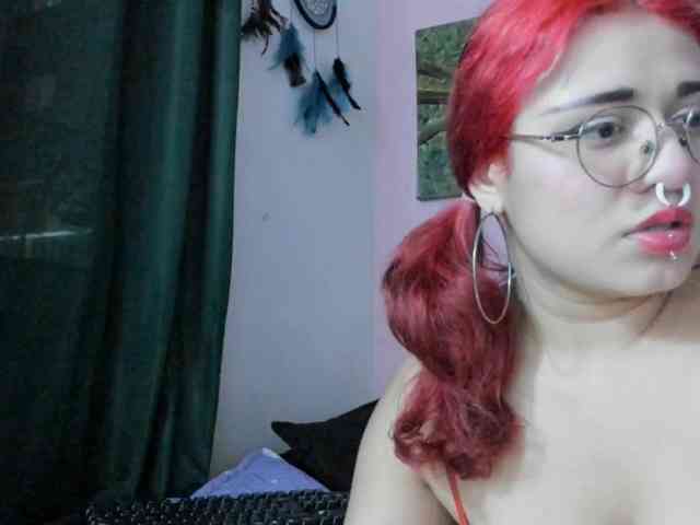 Maddyjhonsson webcam