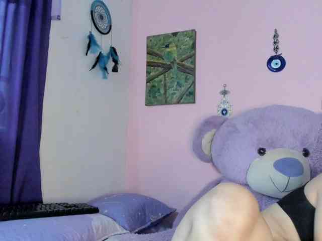 Maddyjhonsson webcam