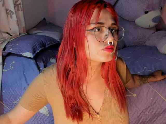 Maddyjhonsson webcam