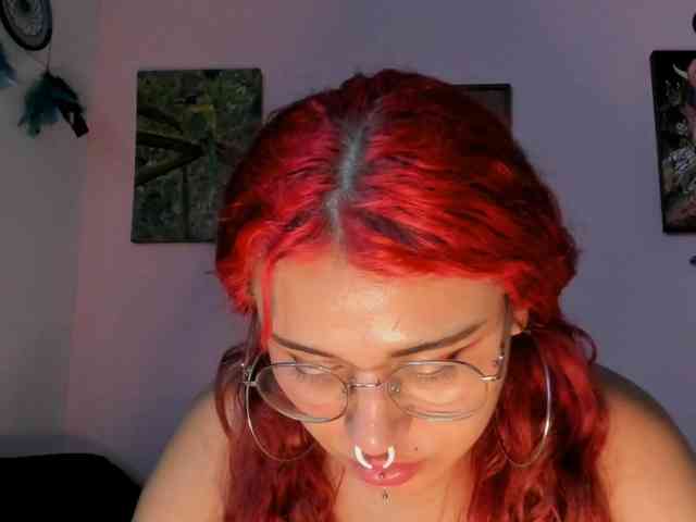 Maddyjhonsson webcam