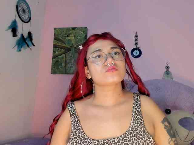 Maddyjhonsson webcam
