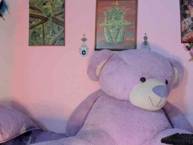 Maddyjhonsson webcam