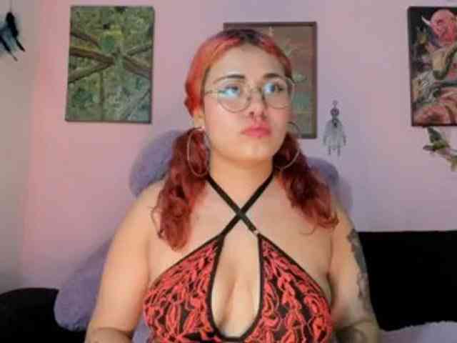 Maddyjhonsson webcam