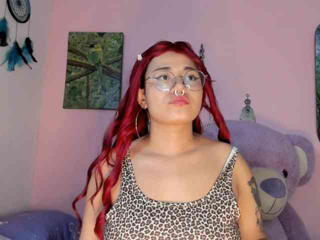 Maddyjhonsson webcam