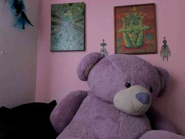 Maddyjhonsson webcam