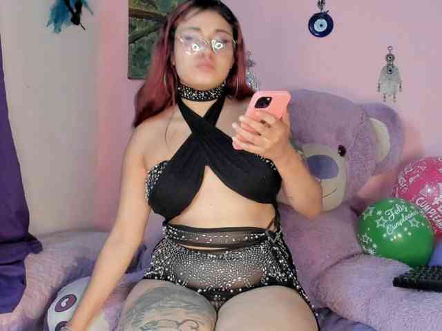 Maddyjhonsson webcam