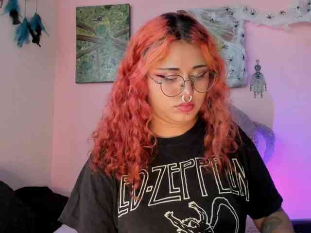 Maddyjhonsson webcam