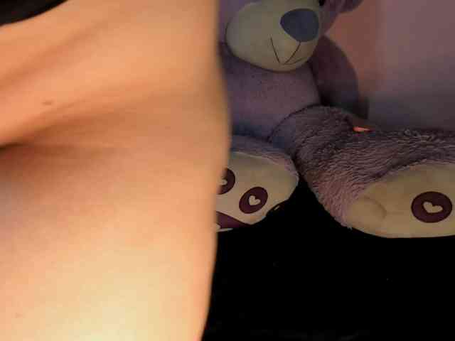 Maddyjhonsson webcam