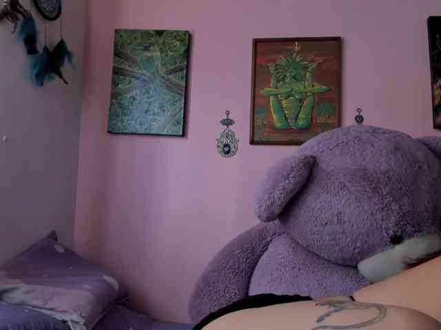 Maddyjhonsson webcam