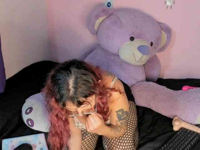 Maddyjhonsson webcam