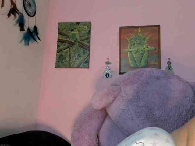 Maddyjhonsson webcam