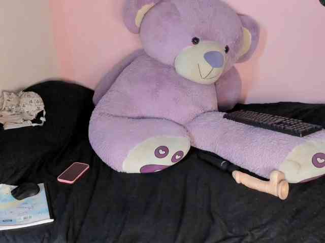 Maddyjhonsson webcam