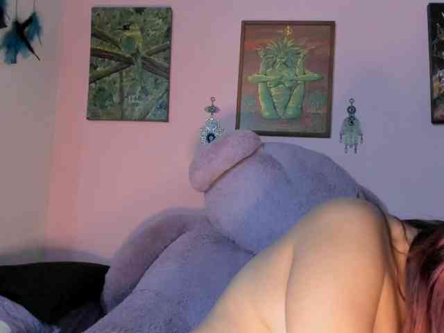 Maddyjhonsson webcam