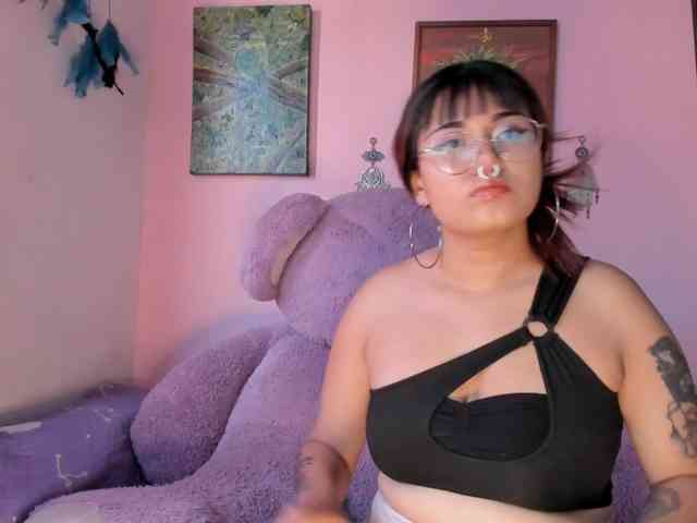 Maddyjhonsson webcam