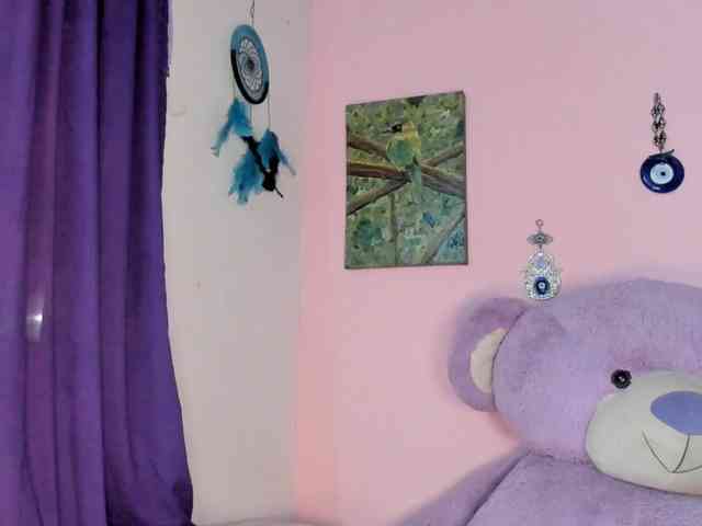 Maddyjhonsson webcam