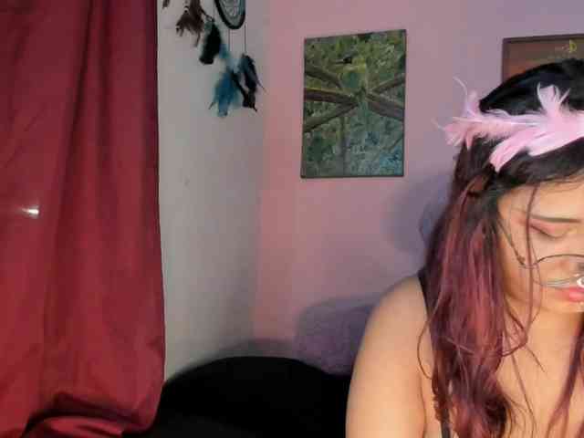 Maddyjhonsson webcam