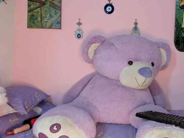 Maddyjhonsson webcam
