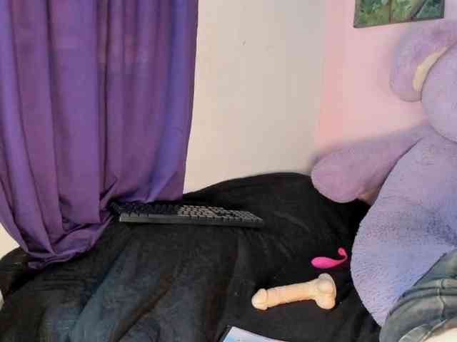 Maddyjhonsson webcam