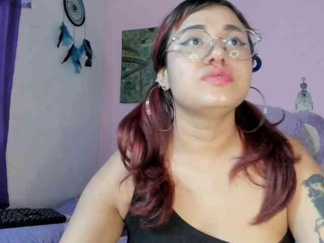 Maddyjhonsson webcam