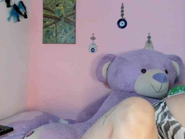 Maddyjhonsson webcam