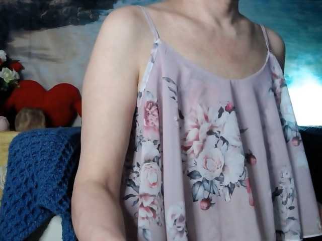 LovelyJess4U live cam on BongaCams